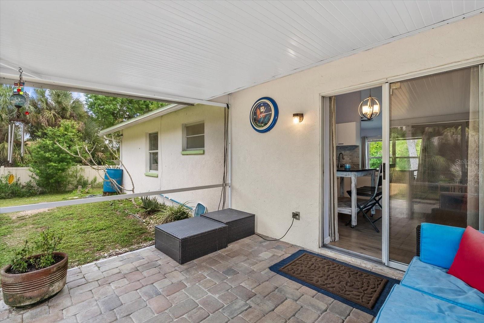 Listing photo id 19 for 2896 Coldwater Lane