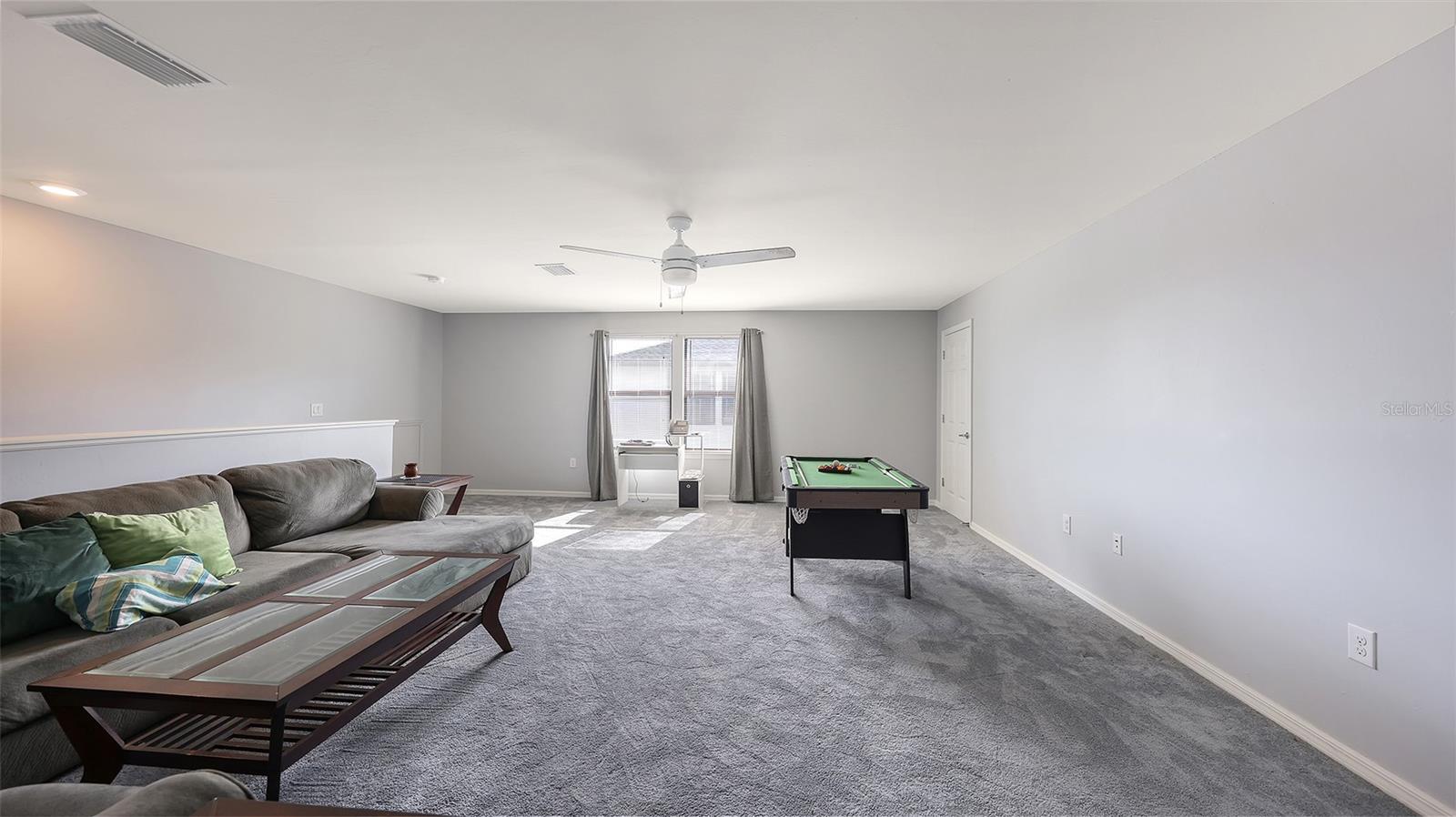 Listing photo id 30 for 2446 Carnation Court