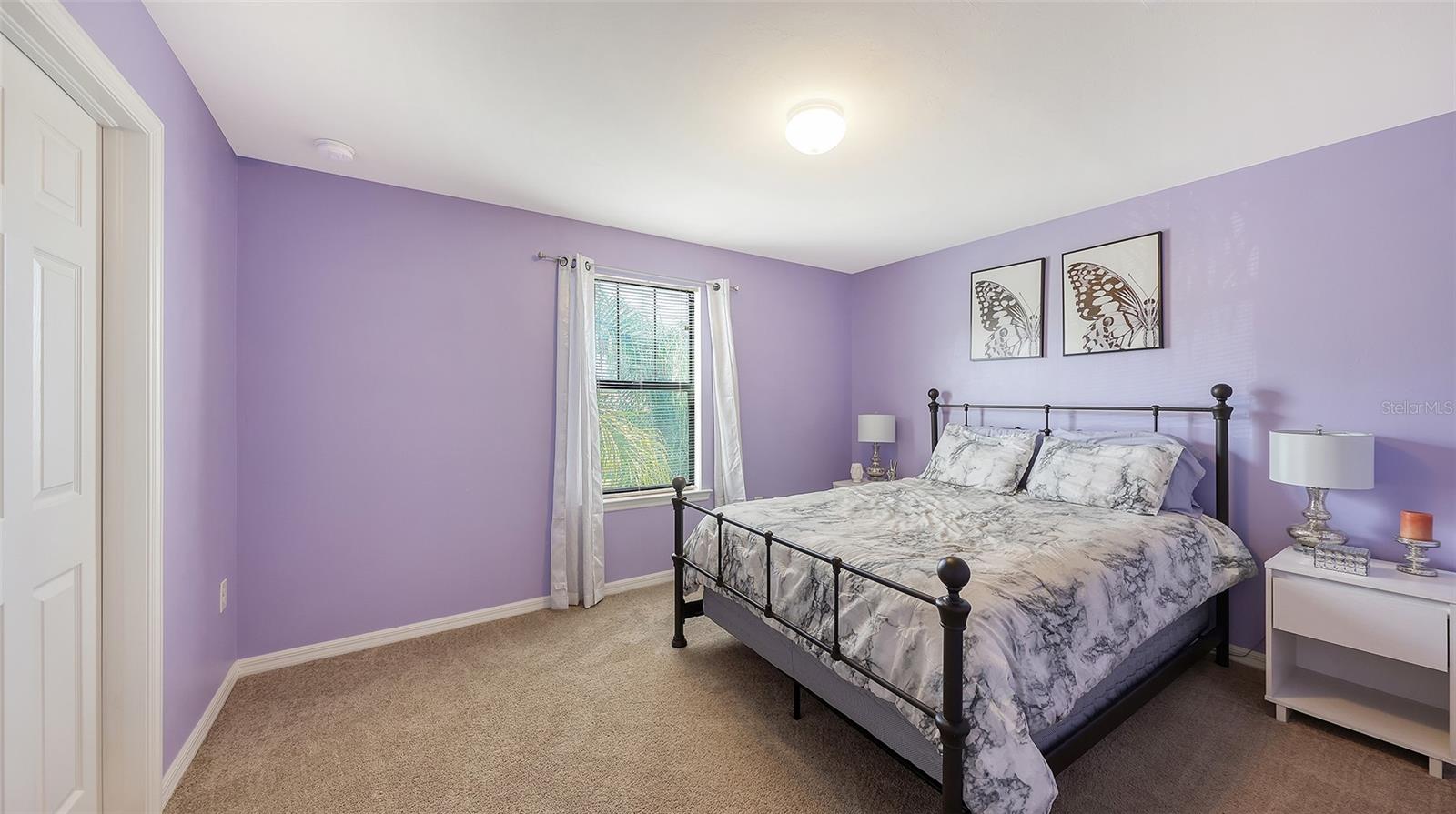 Listing photo id 36 for 2446 Carnation Court