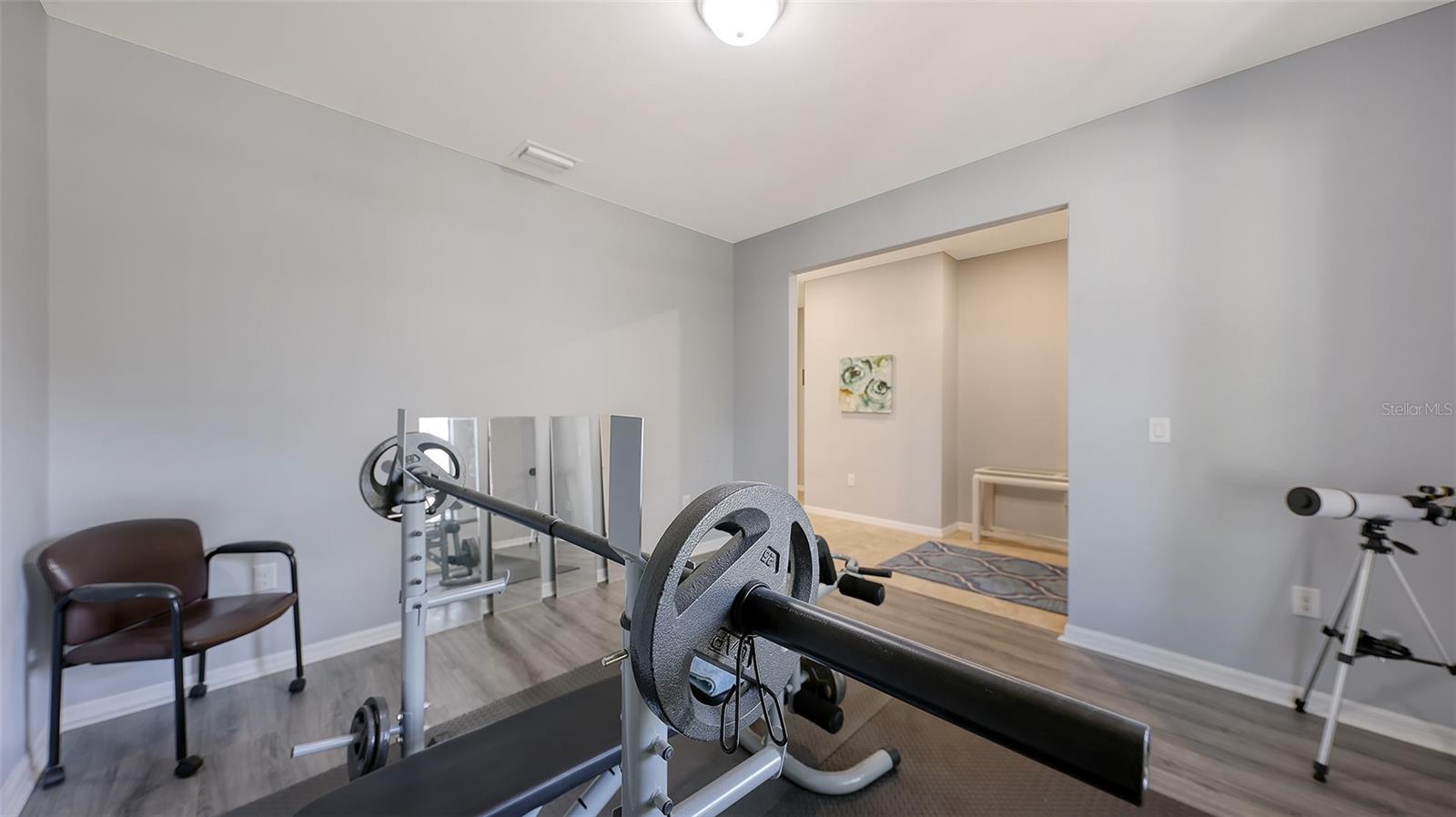 Listing photo id 7 for 2446 Carnation Court