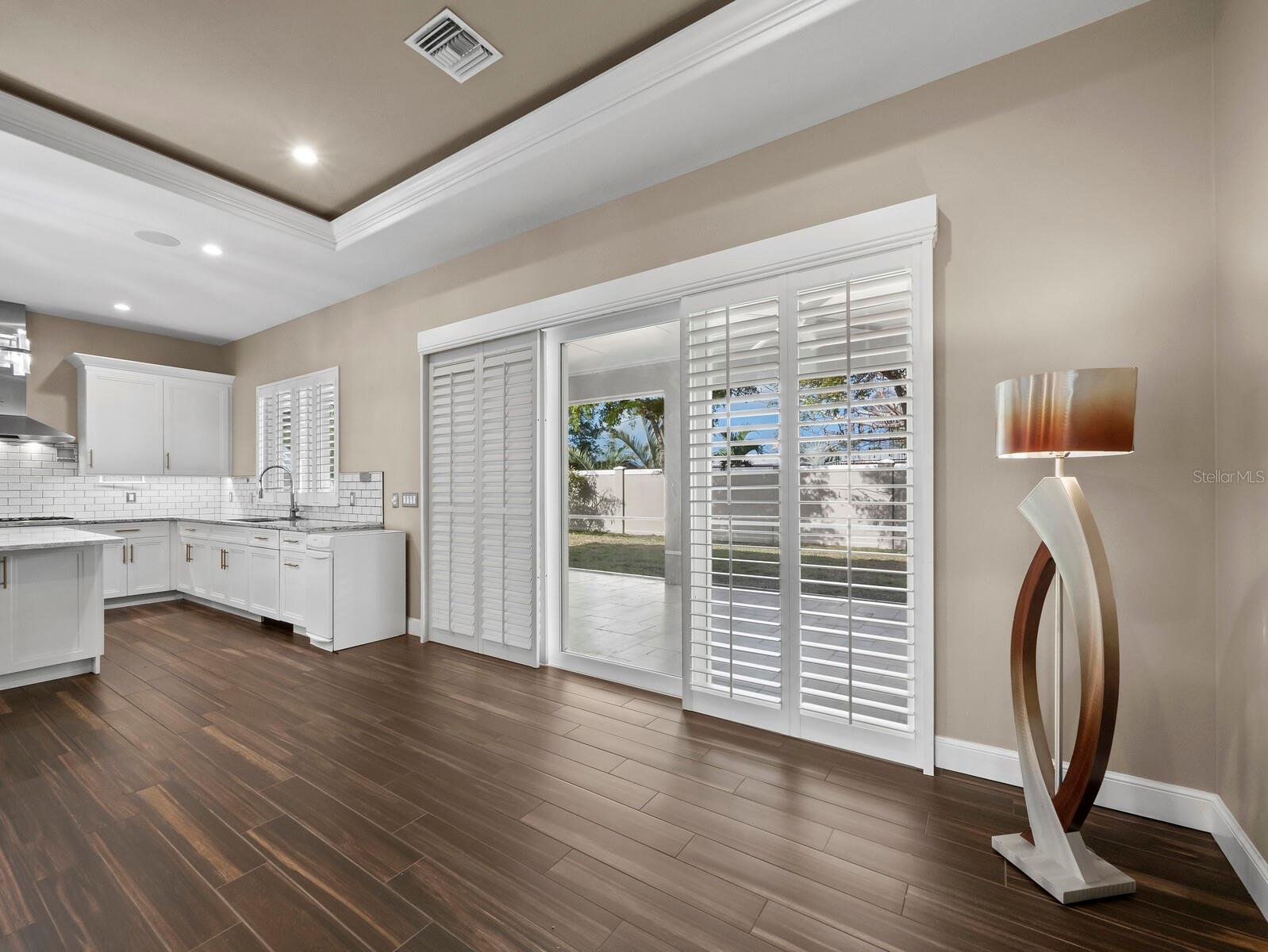 Image 19 of 67 For 5618 Britannia Drive