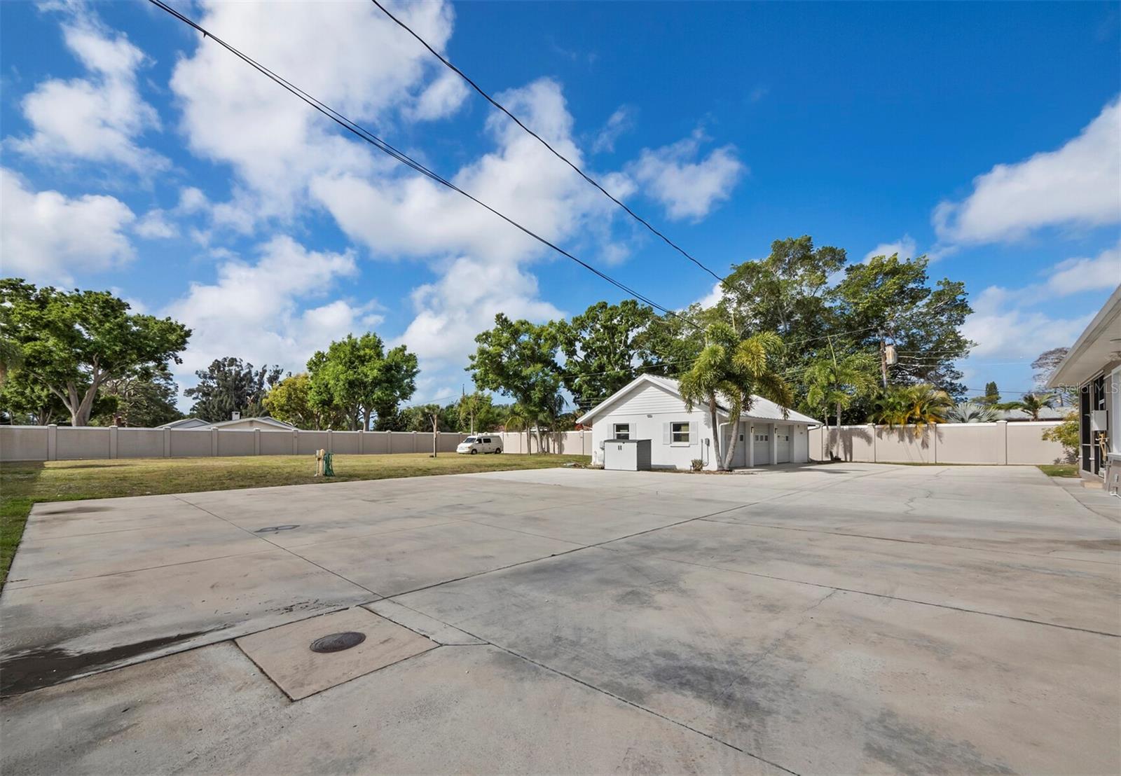 Image 53 of 67 For 5618 Britannia Drive