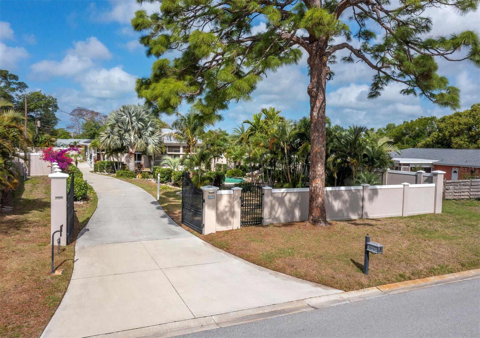 Image 55 of 67 For 5618 Britannia Drive