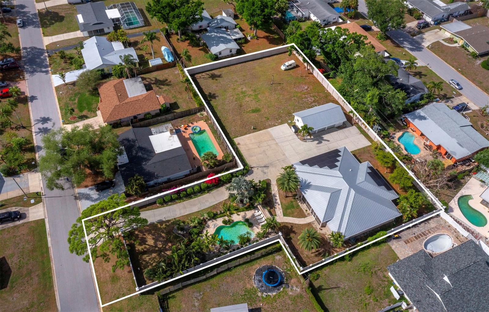 Image 56 of 67 For 5618 Britannia Drive