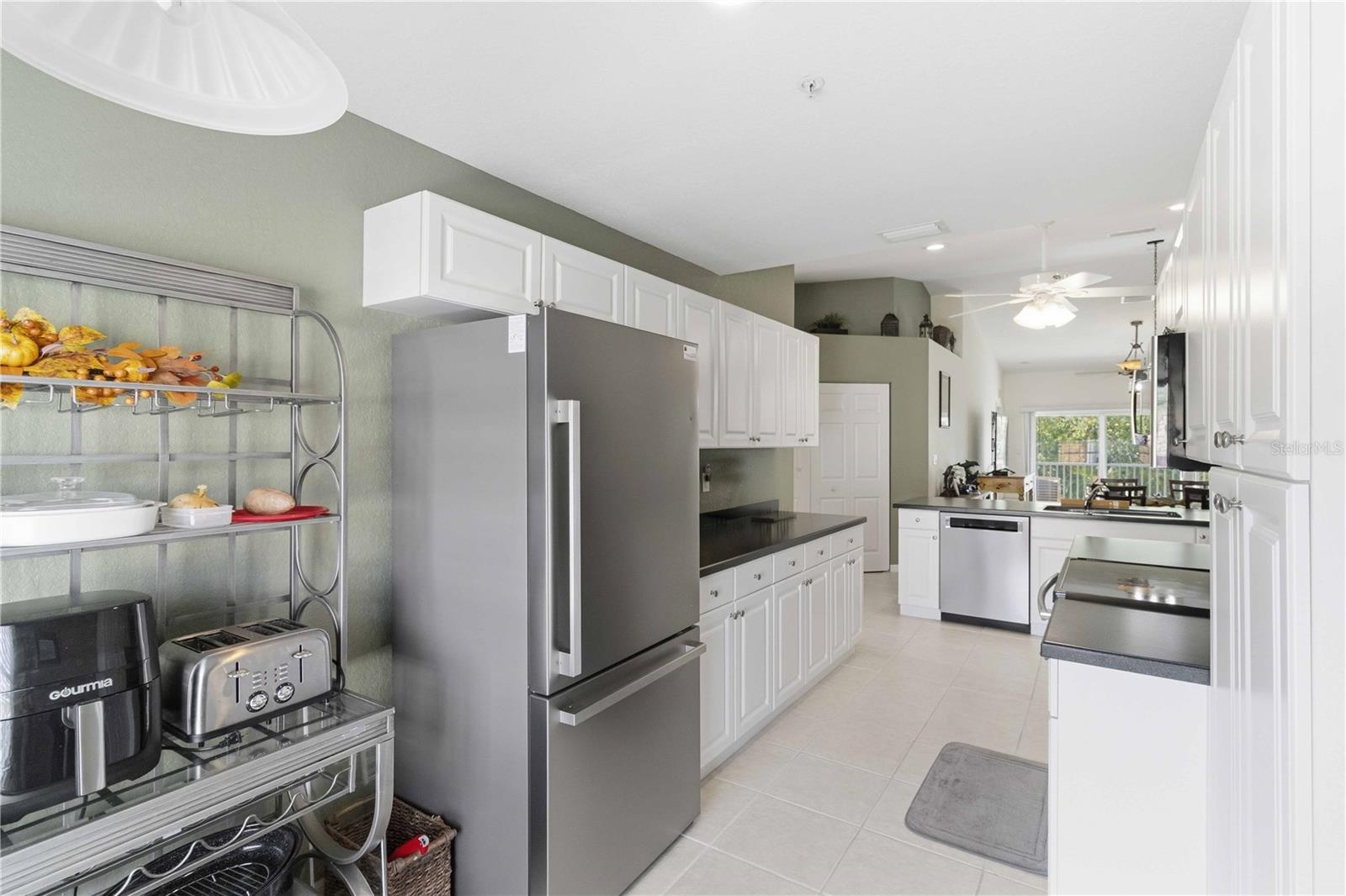 Image 17 of 37 For 7532 Marsh Orchid Circle 201