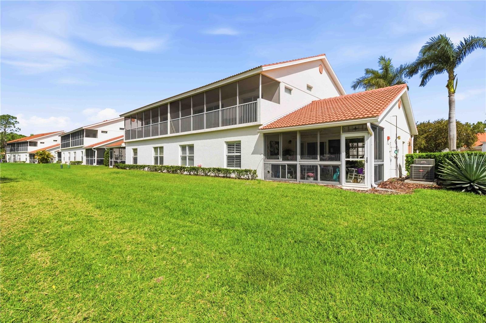 Image 26 of 37 For 7532 Marsh Orchid Circle 201