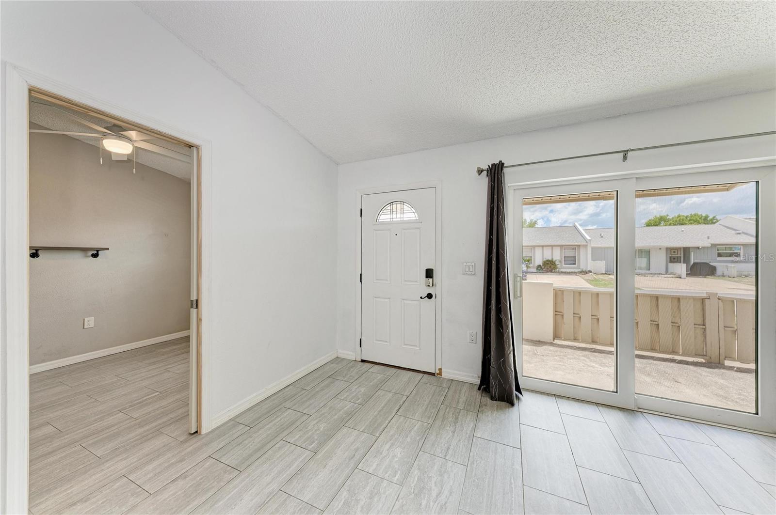 Image 10 of 62 For 4110 39th Ave W