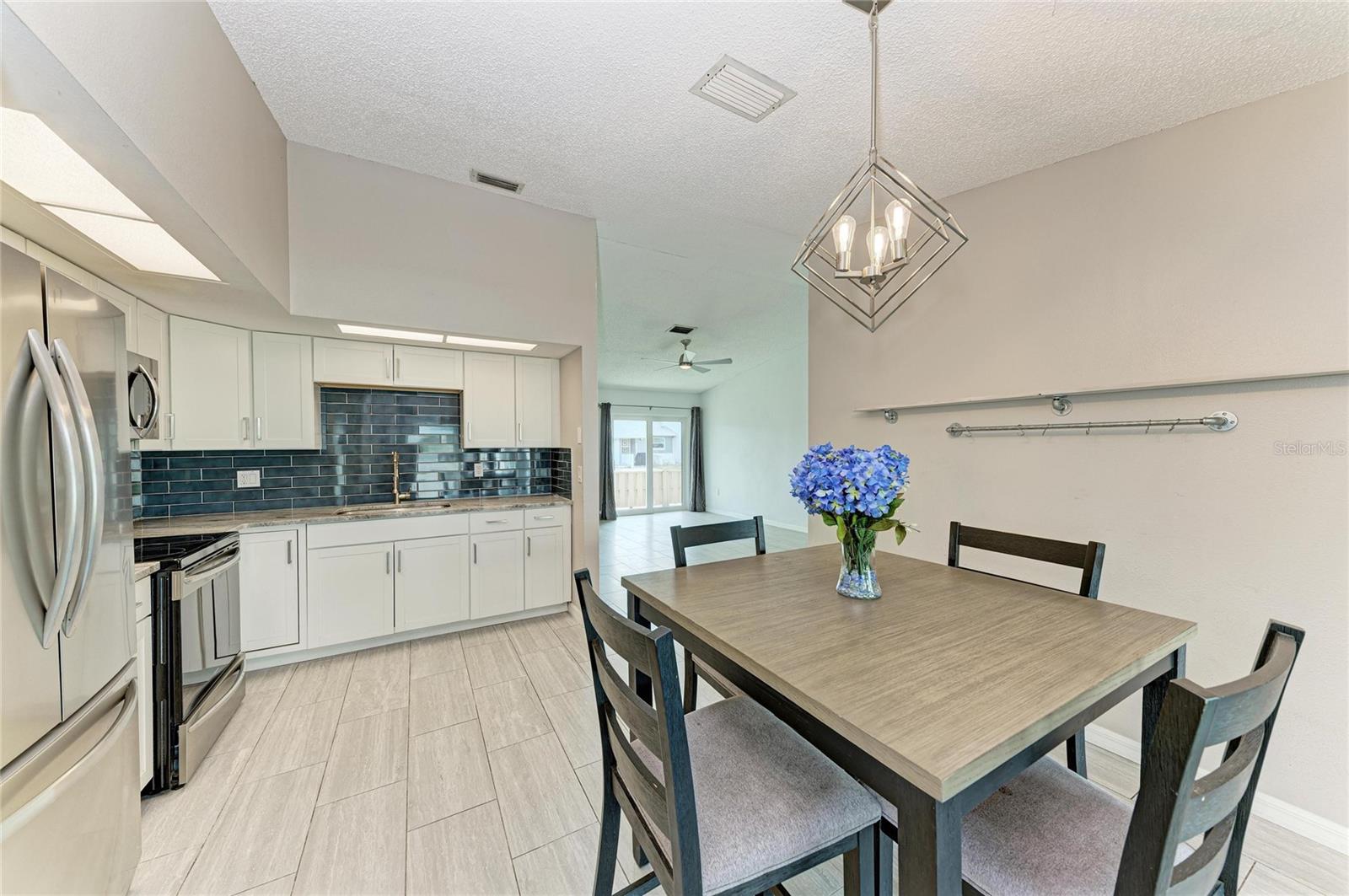 Image 20 of 62 For 4110 39th Ave W