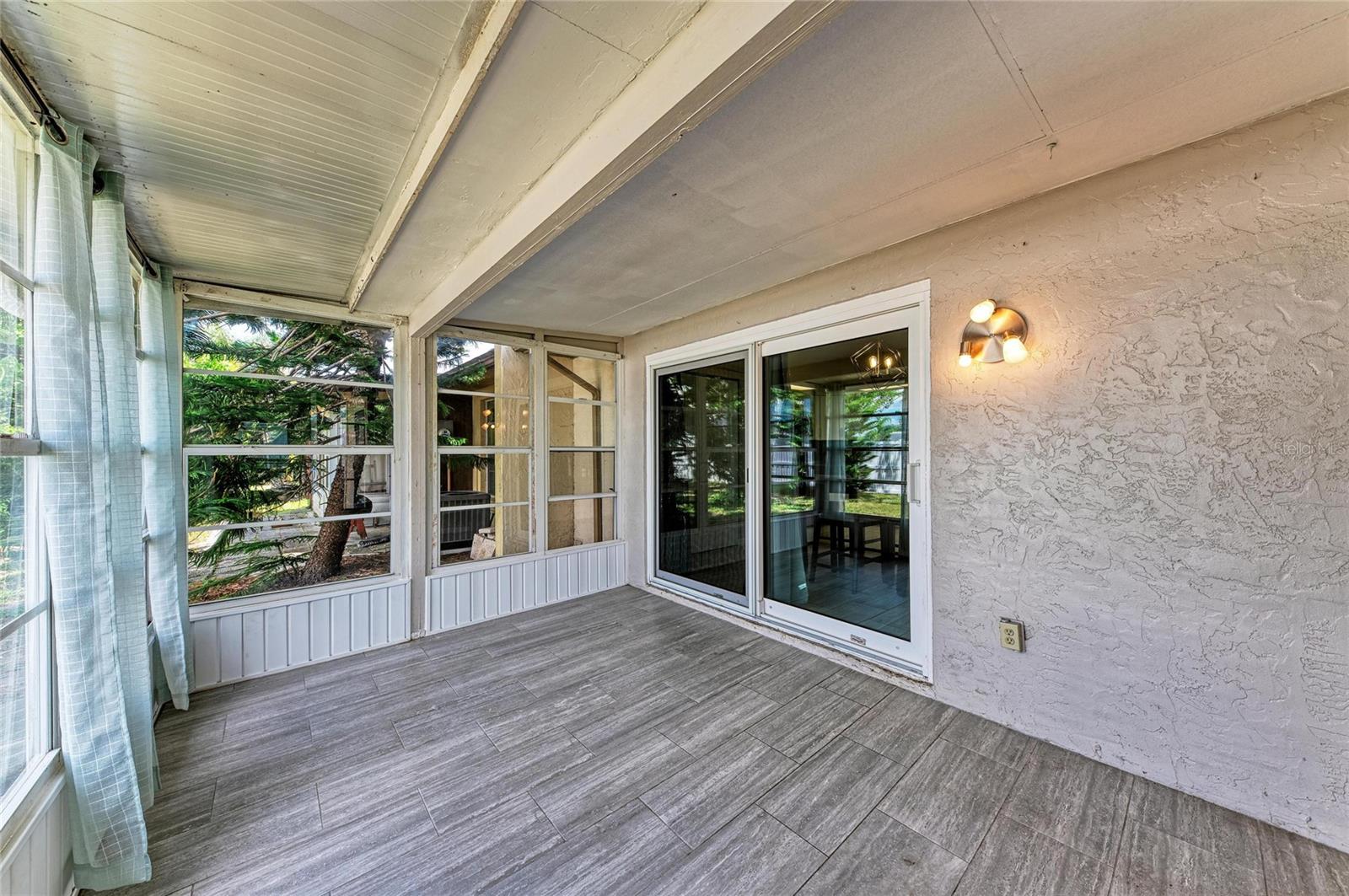 Image 40 of 62 For 4110 39th Ave W