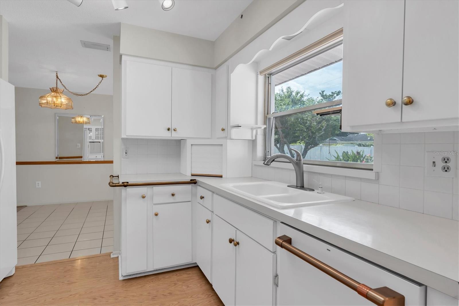 Image 15 of 43 For 5511 10th Avenue Drive W