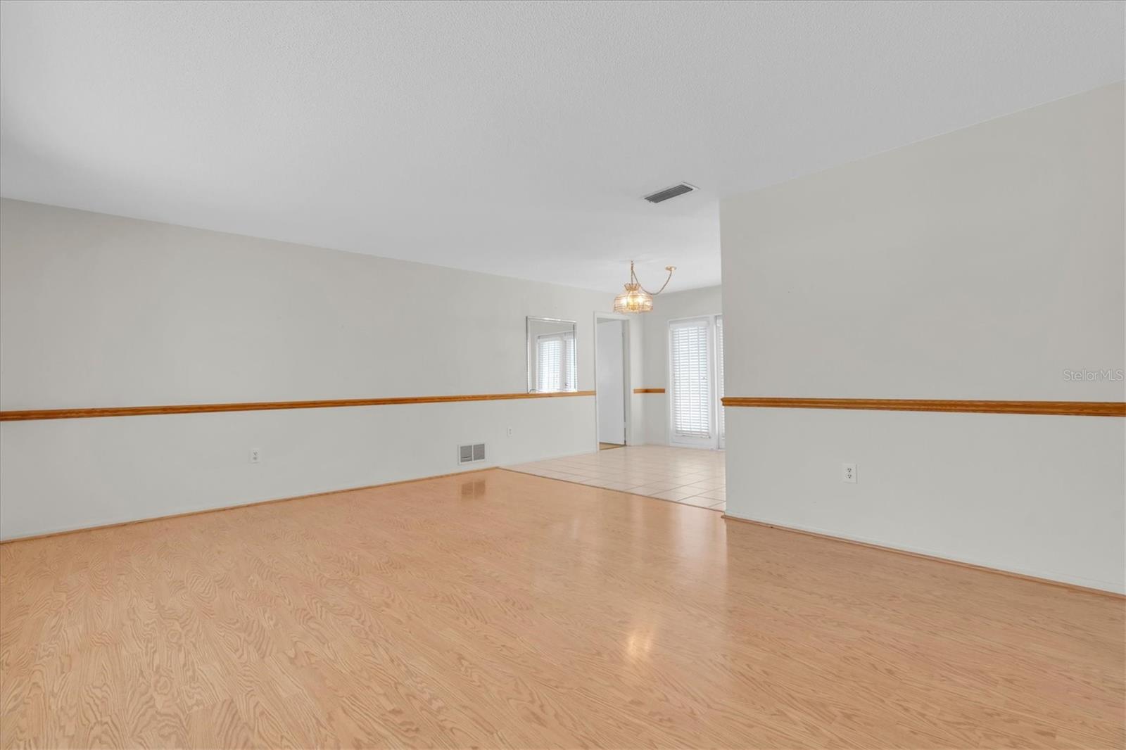 Image 5 of 43 For 5511 10th Avenue Drive W