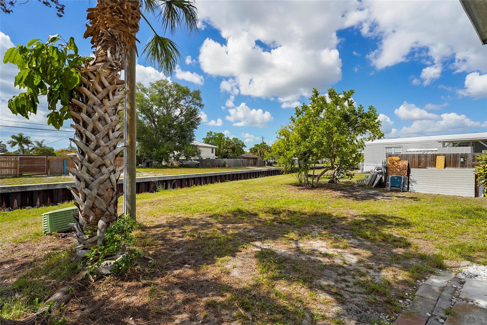Image 11 of 56 For 6624 Marina Drive