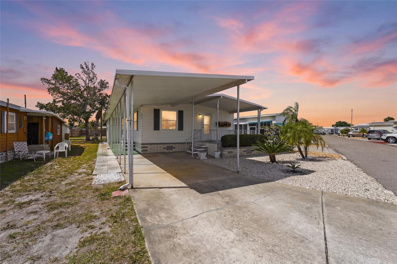 Image 15 of 56 For 6624 Marina Drive