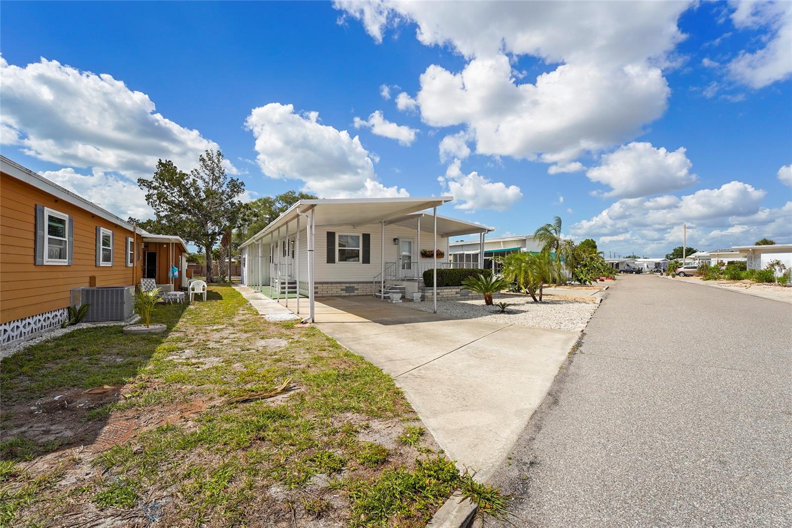 Image 17 of 56 For 6624 Marina Drive