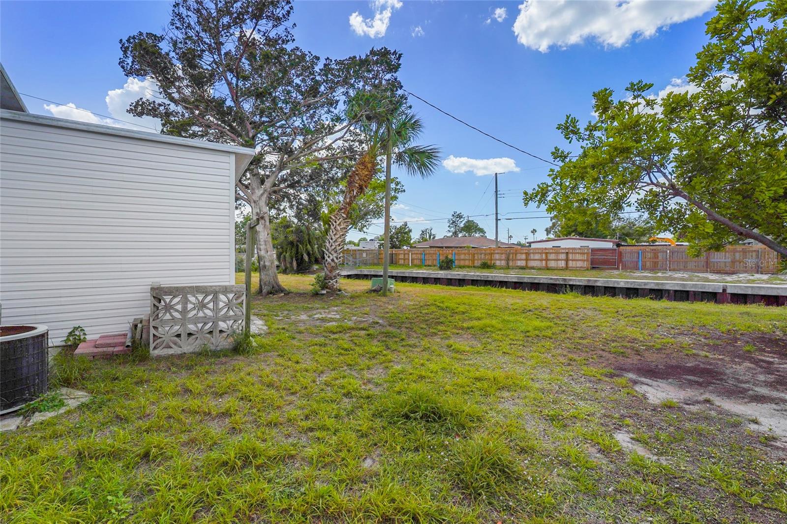Image 42 of 56 For 6624 Marina Drive