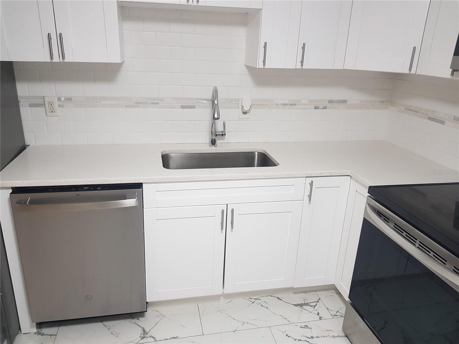 Image 41 of 100 For 311 58th Avenue E