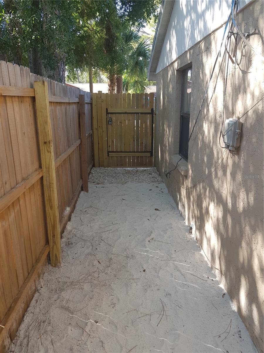 Image 77 of 100 For 311 58th Avenue E