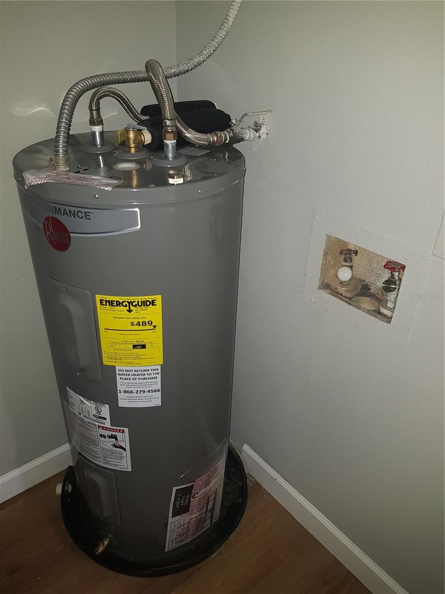 Image 95 of 100 For 311 58th Avenue E