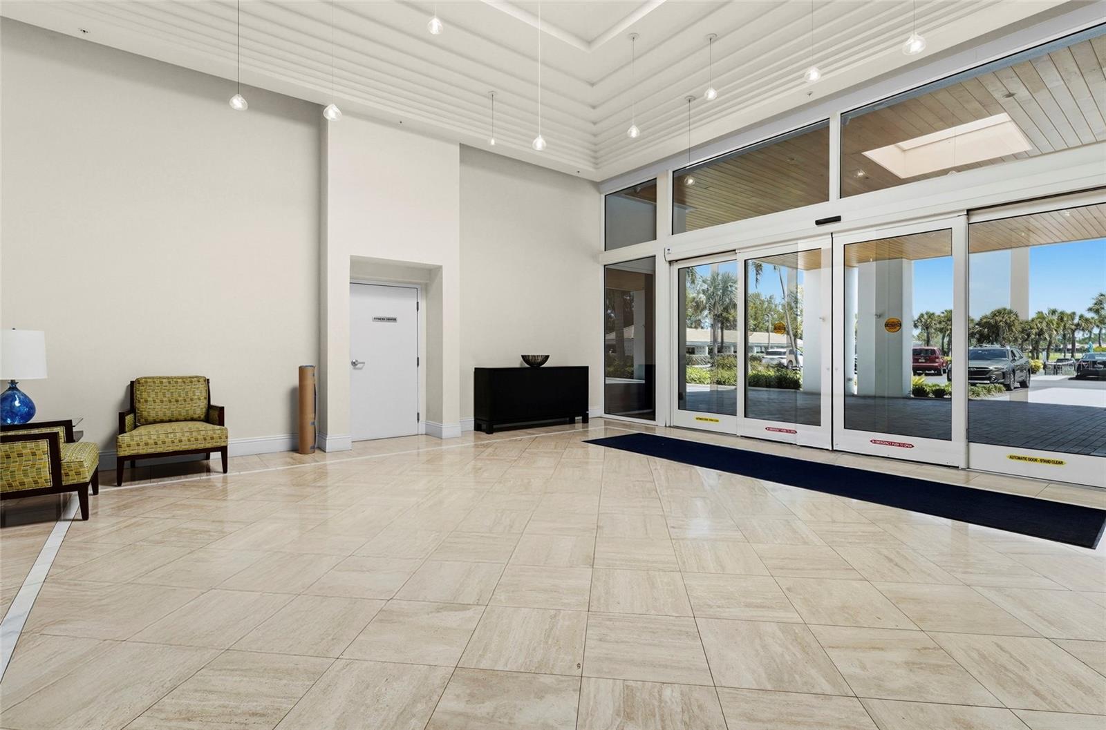 Image 70 of 91 For 2425 Gulf Of Mexico Drive 8c