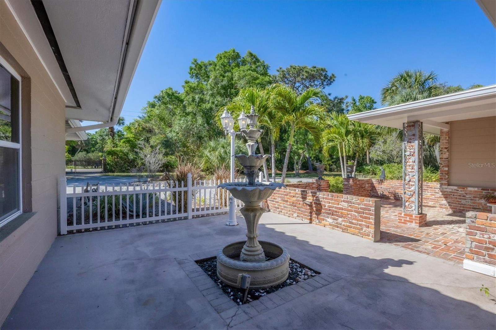 Image 10 of 57 For 2605 Desoto Road