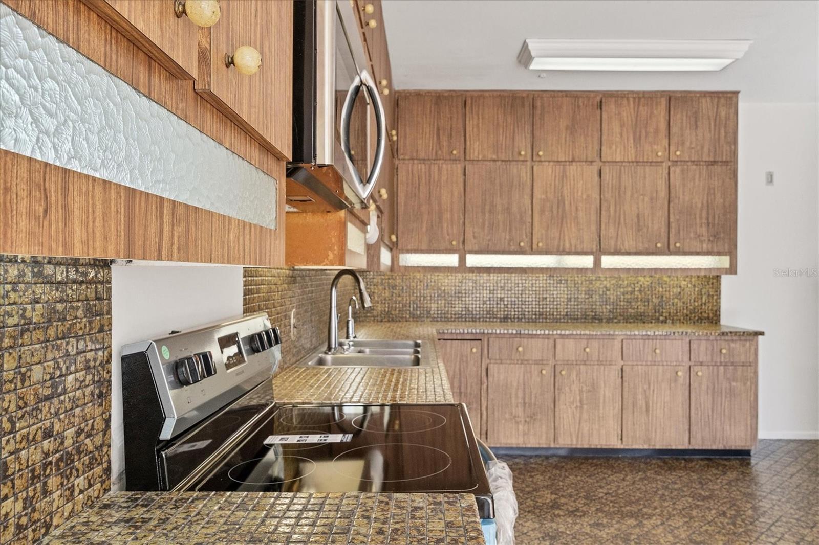 Image 25 of 57 For 2605 Desoto Road