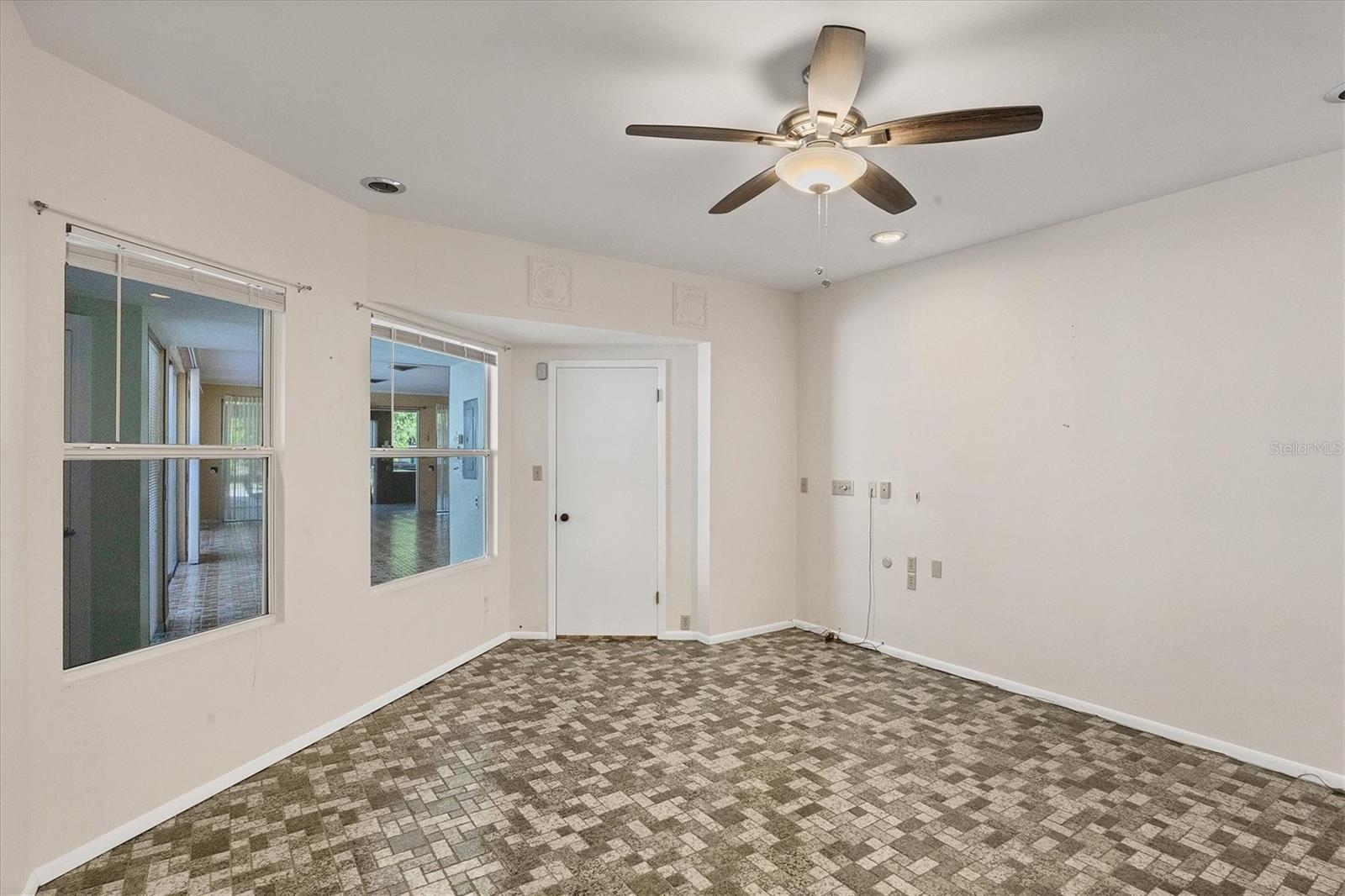 Image 35 of 57 For 2605 Desoto Road