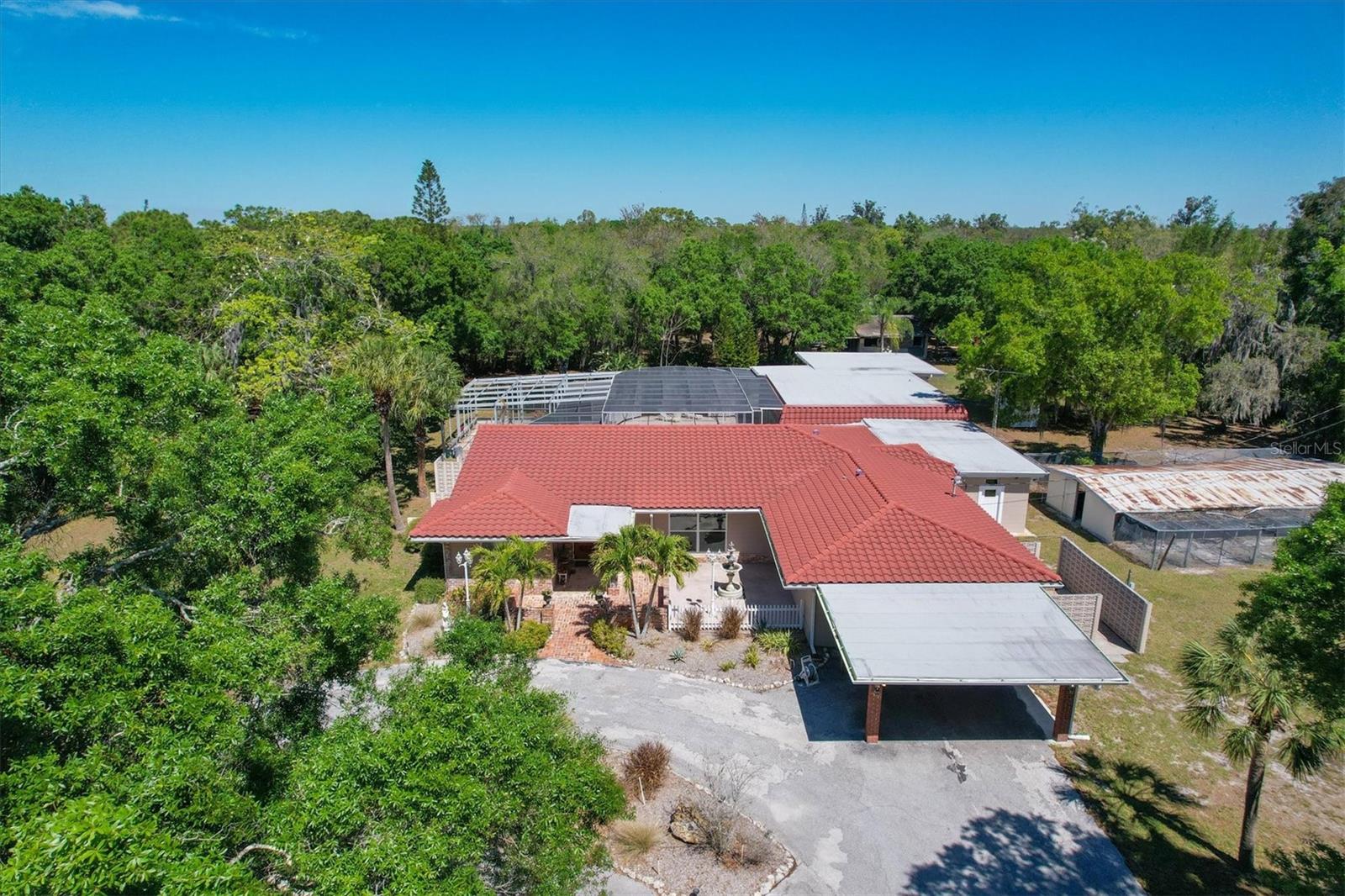 Image 4 of 57 For 2605 Desoto Road