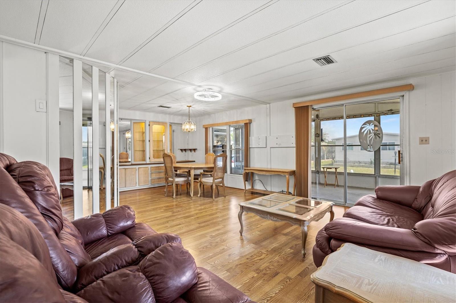 Image 15 of 59 For 5316 53rd Avenue E K28