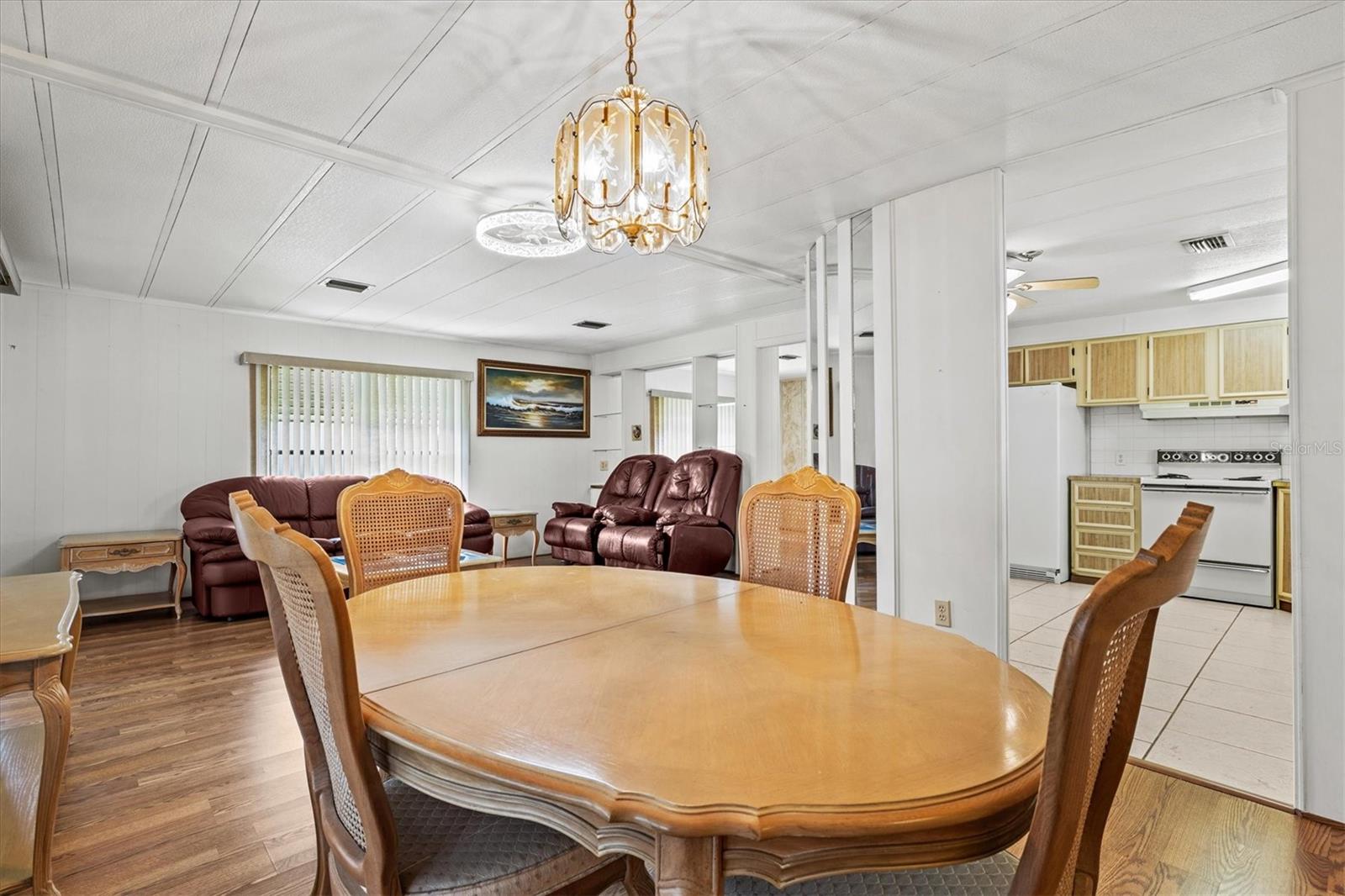 Image 18 of 59 For 5316 53rd Avenue E K28