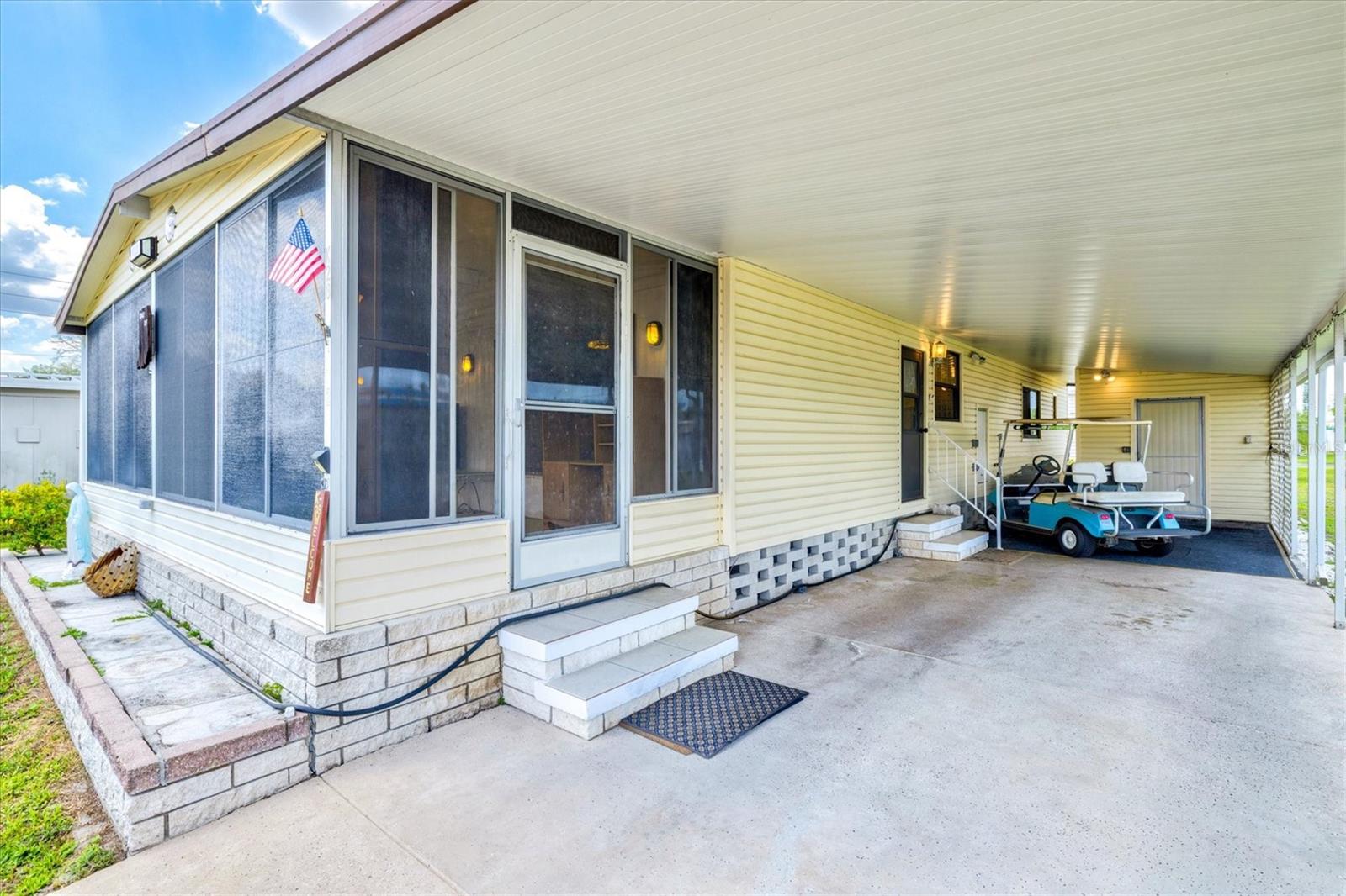 Image 4 of 59 For 5316 53rd Avenue E K28