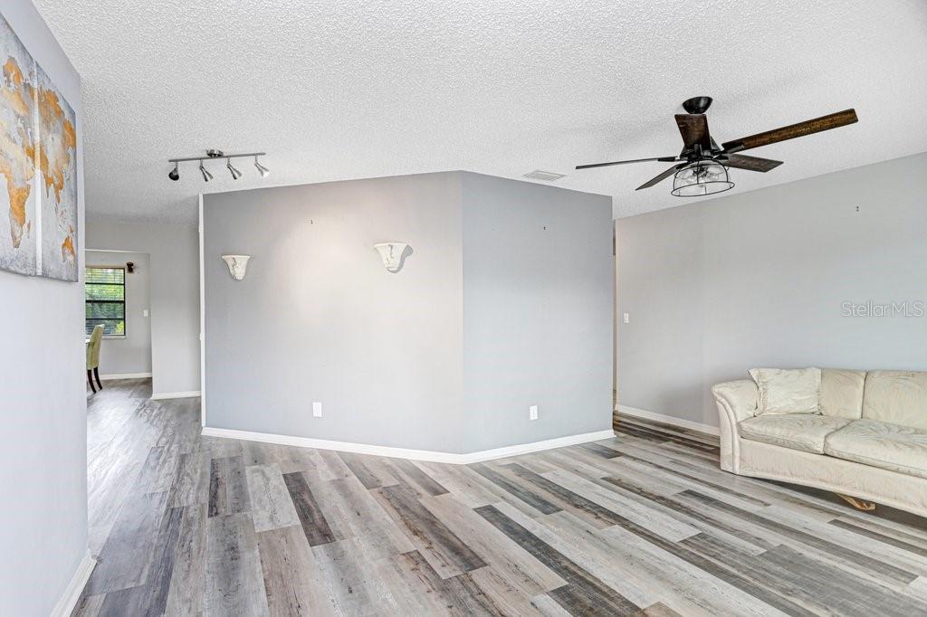 Image 30 of 34 For 1807 New Bedford Drive