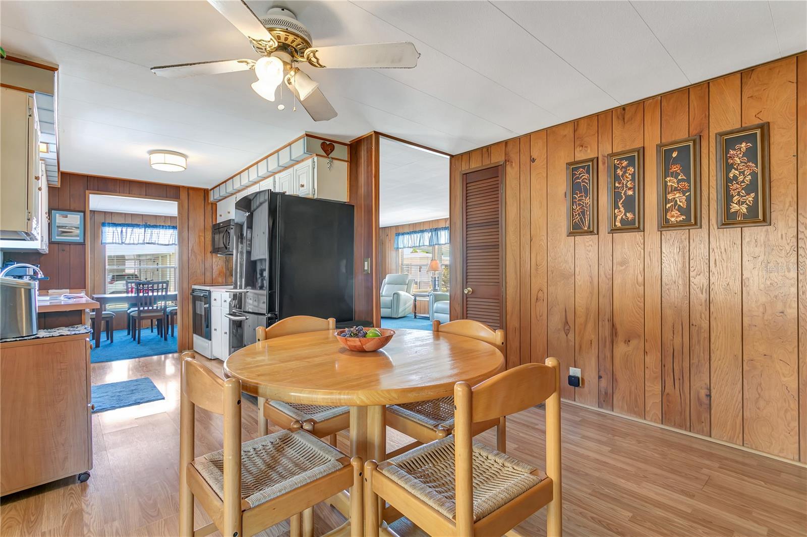 Image 4 of 58 For 3208 Oakwood Boulevard S