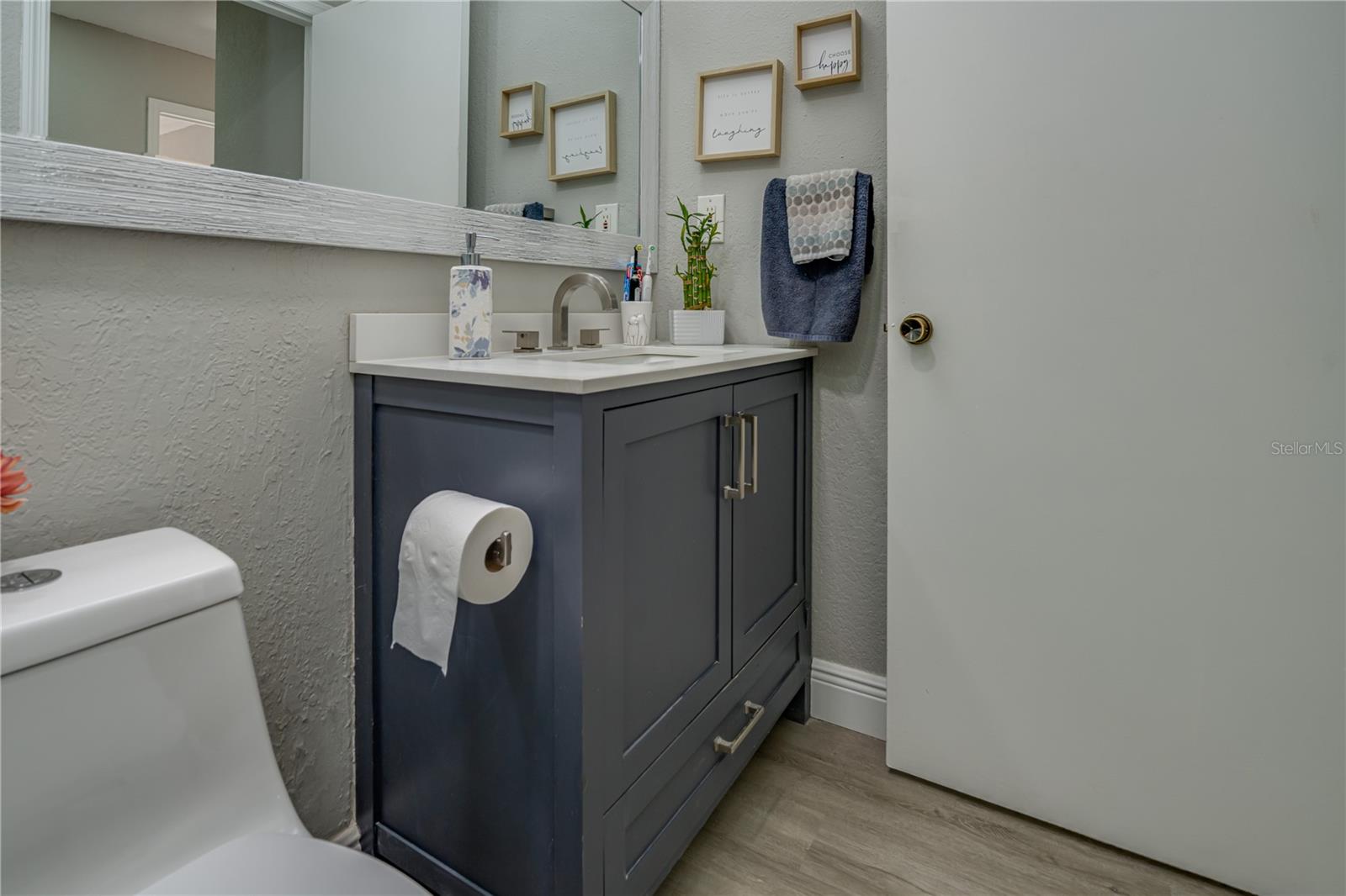 Image 30 of 44 For 10263 Gandy Boulevard N 2106