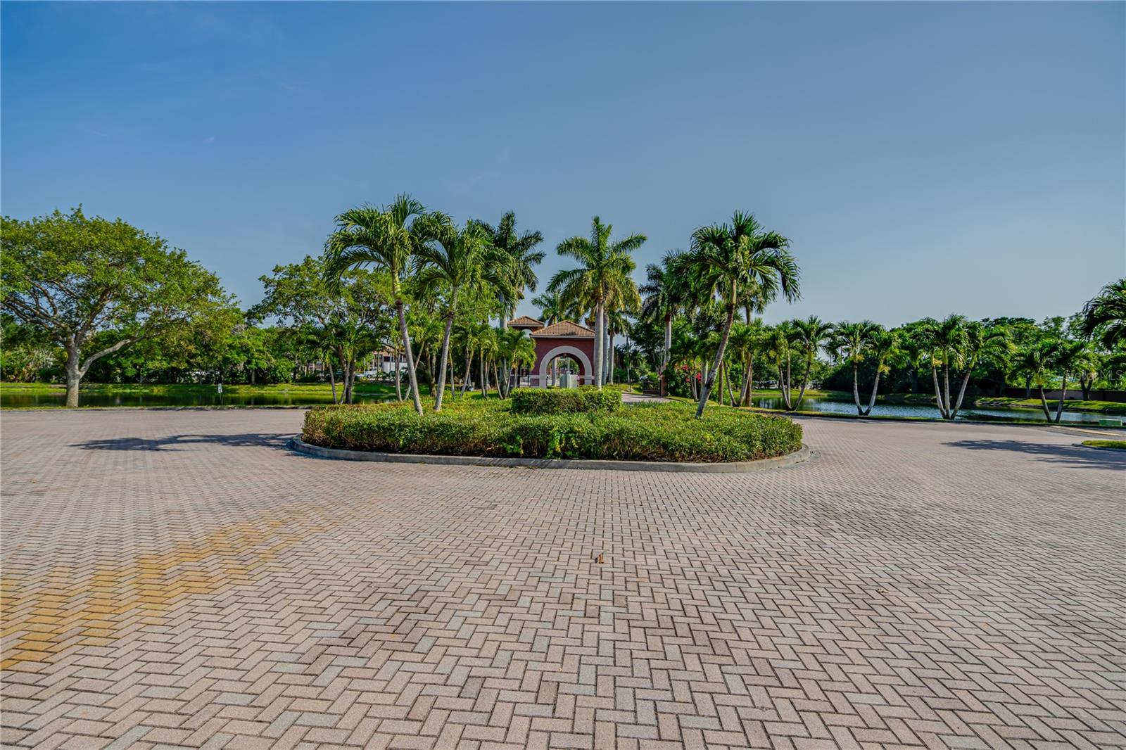 Image 34 of 44 For 10263 Gandy Boulevard N 2106