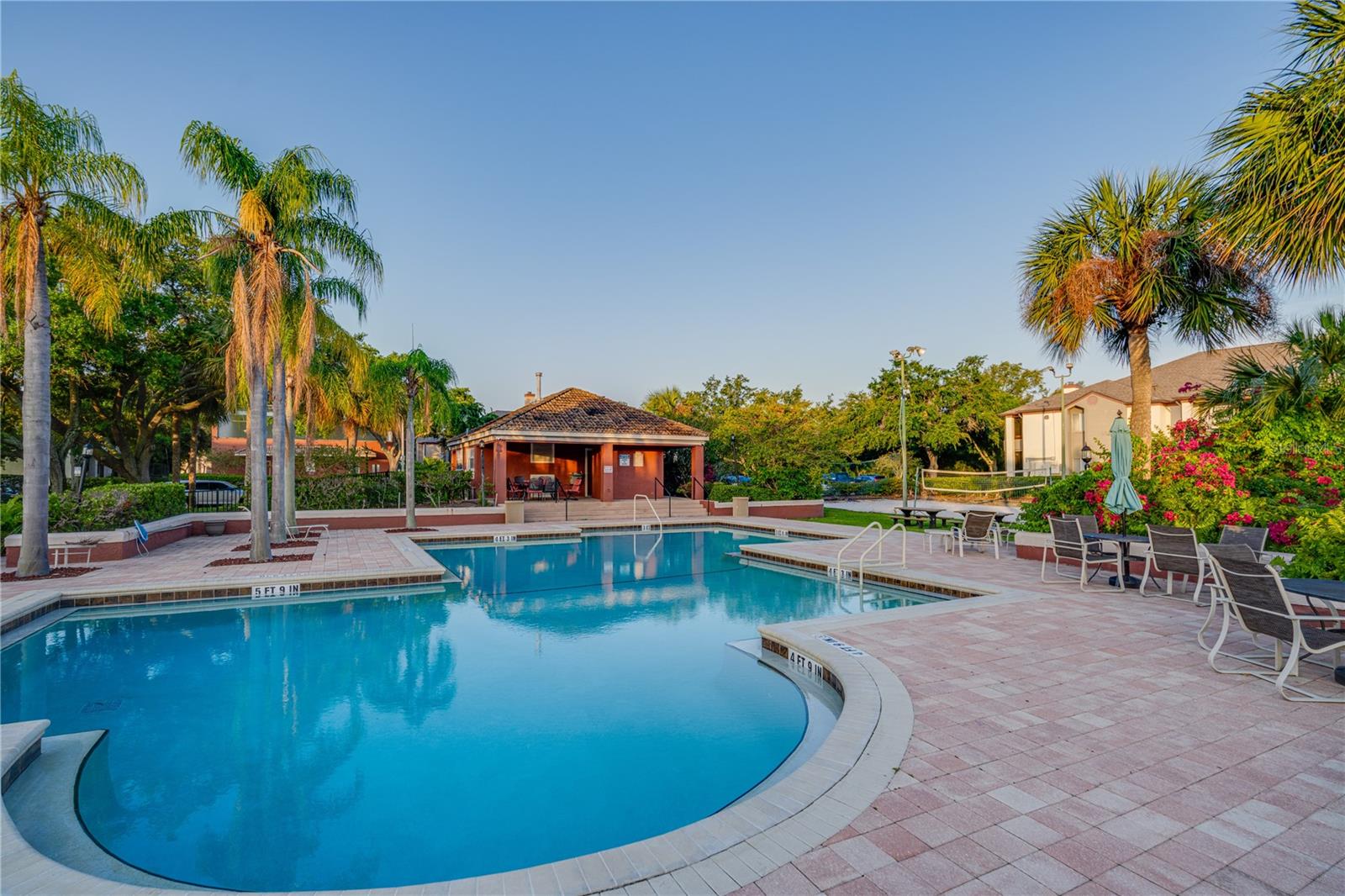 Image 5 of 44 For 10263 Gandy Boulevard N 2106