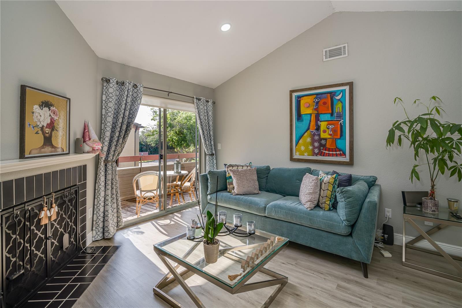 Image 8 of 44 For 10263 Gandy Boulevard N 2106