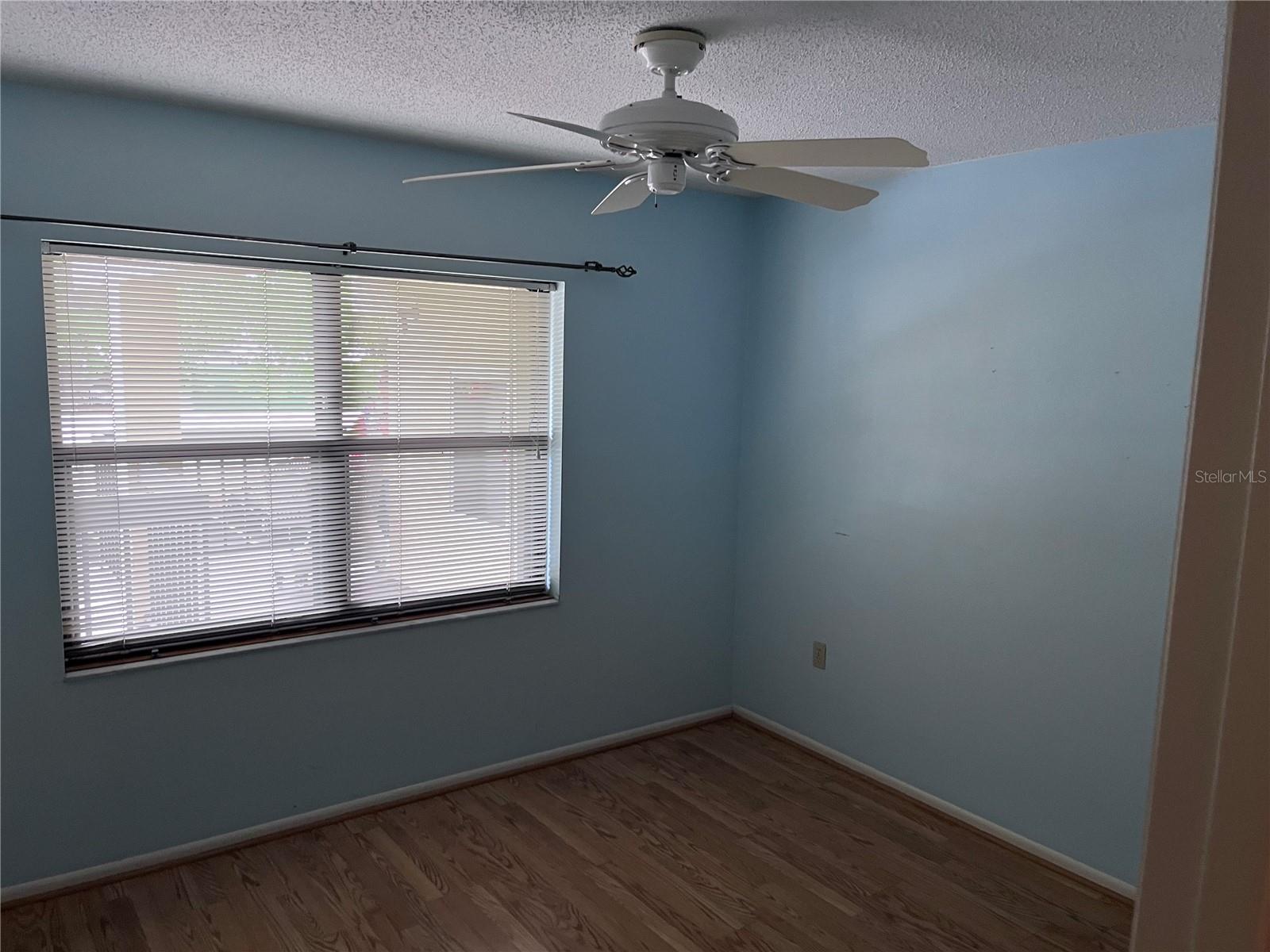 Image 13 of 30 For 315 30th Avenue W B203