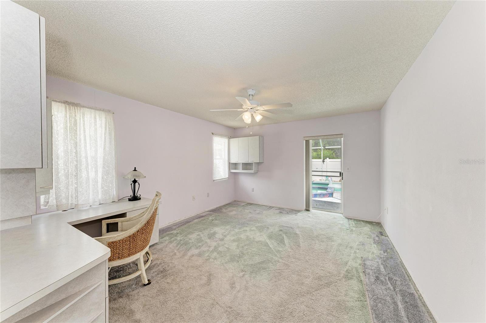 Image 19 of 40 For 4916 32nd Avenue Drive W