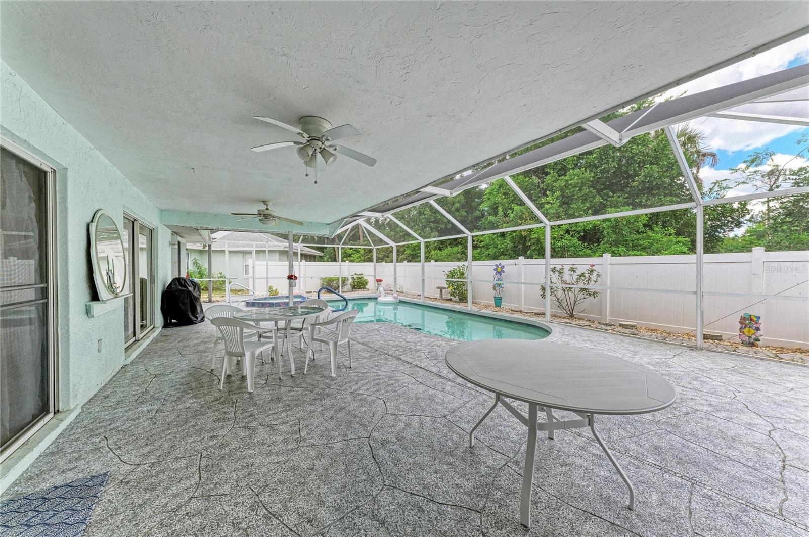 Image 31 of 40 For 4916 32nd Avenue Drive W