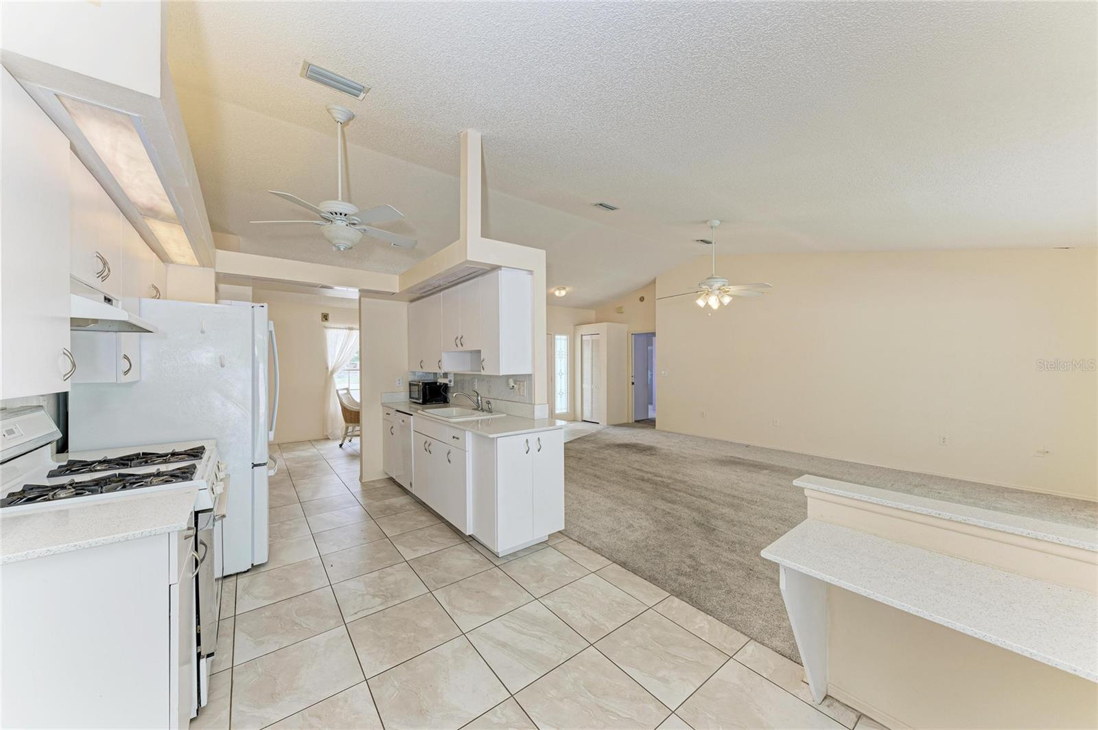 Image 5 of 40 For 4916 32nd Avenue Drive W