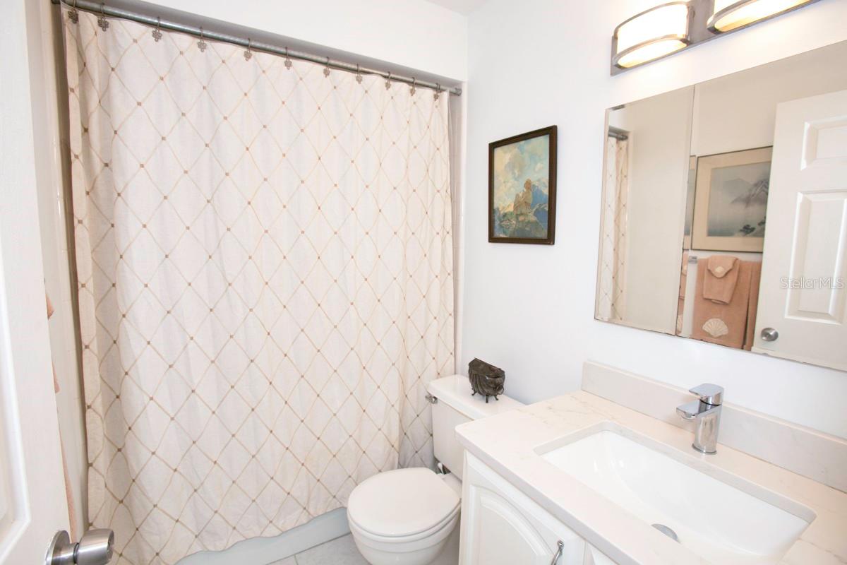 Image 10 of 48 For 6504 Heritage Lane 99