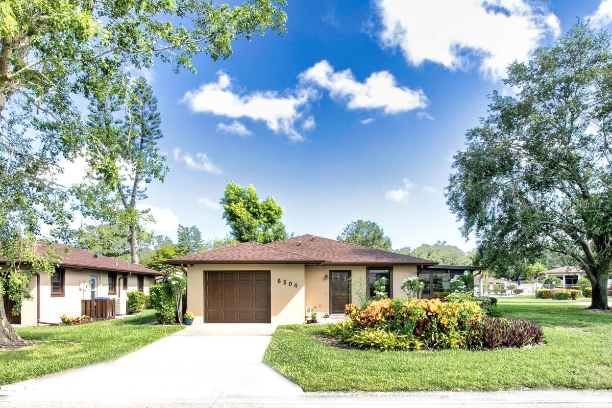 Image 36 of 48 For 6504 Heritage Lane 99