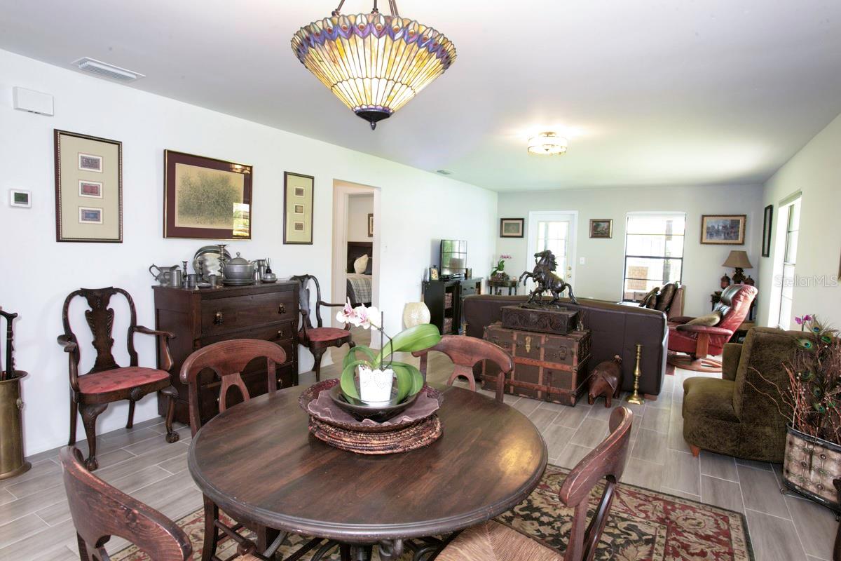 Image 38 of 48 For 6504 Heritage Lane 99