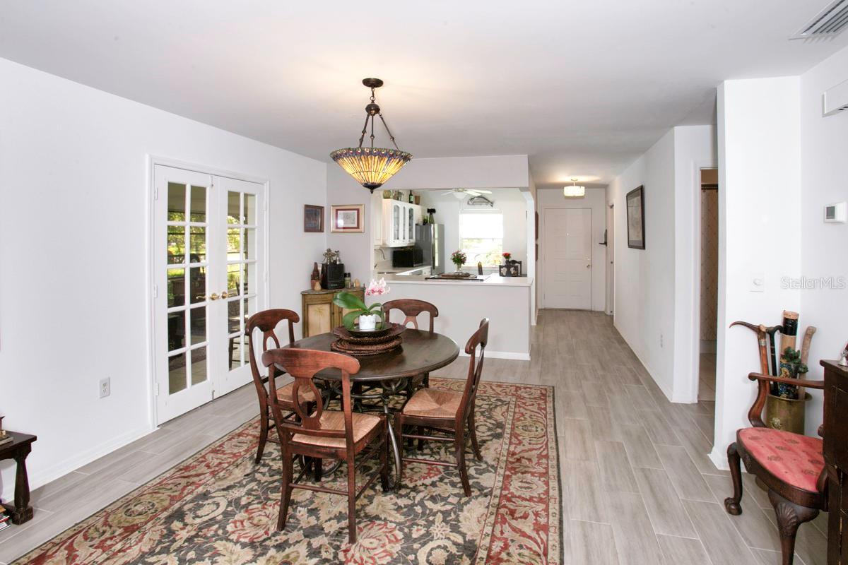 Image 44 of 48 For 6504 Heritage Lane 99