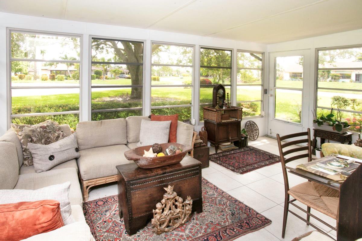 Image 6 of 48 For 6504 Heritage Lane 99