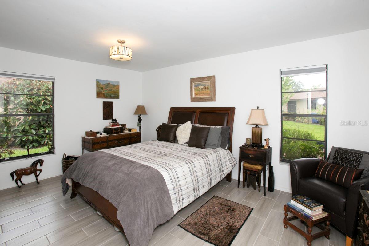 Image 7 of 48 For 6504 Heritage Lane 99