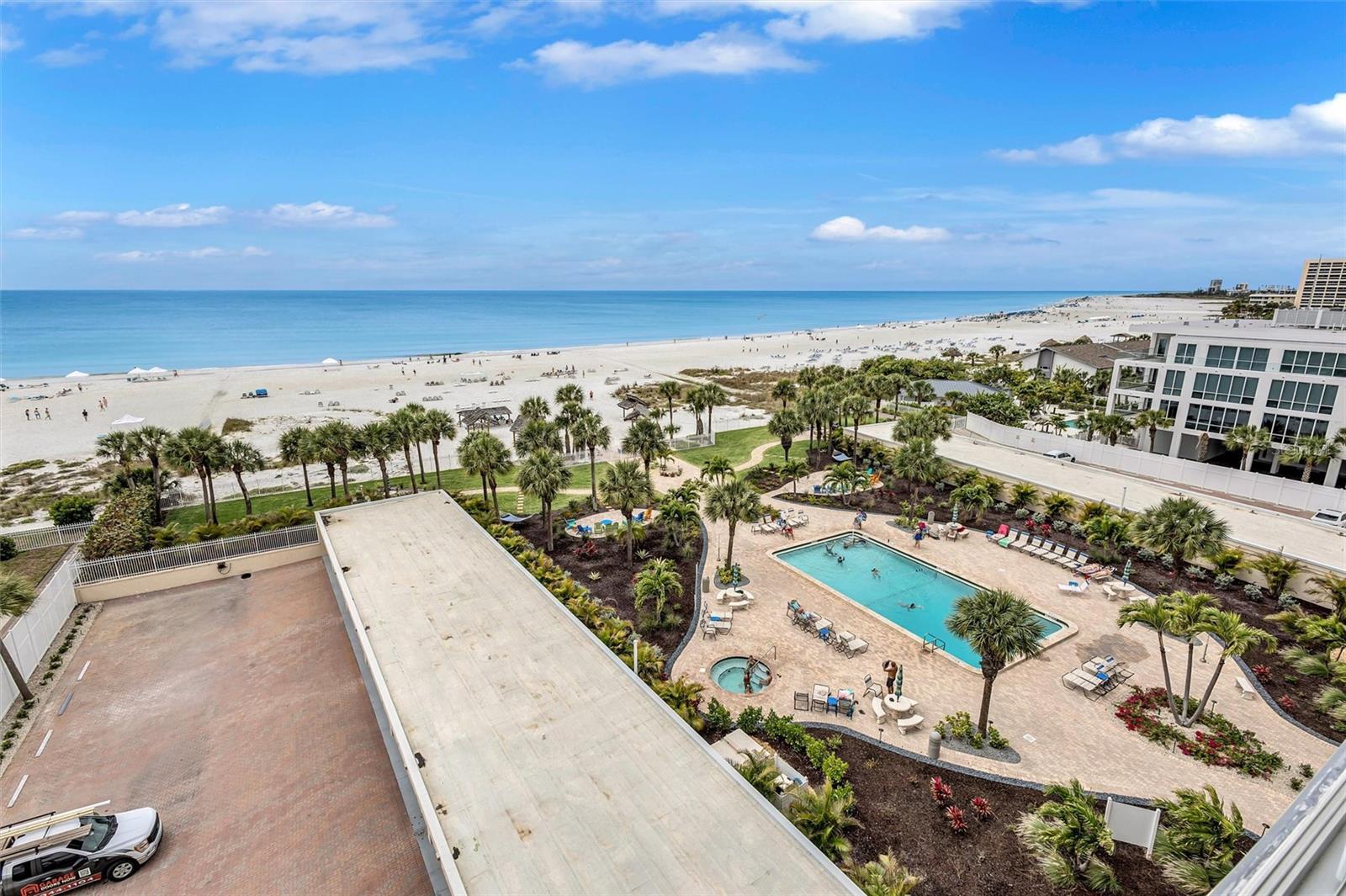 Image 13 of 80 For 6140 Midnight Pass Road 501