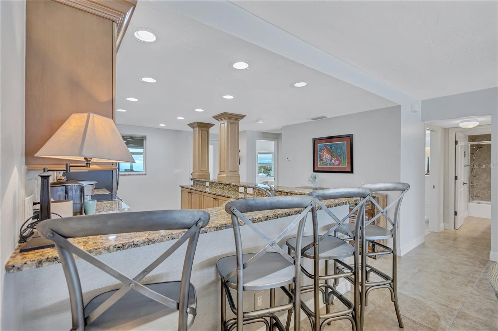 Image 24 of 80 For 6140 Midnight Pass Road 501