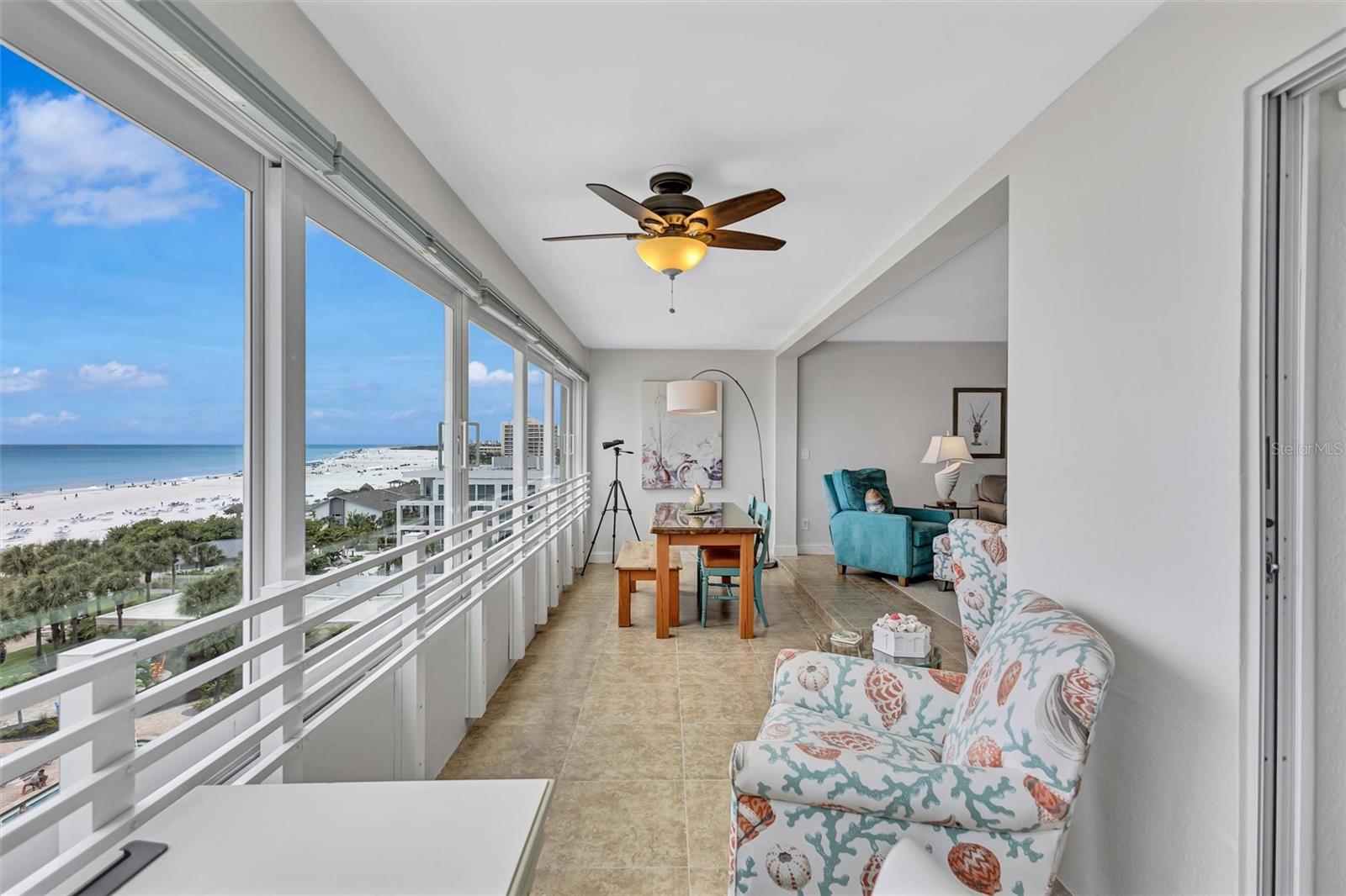 Image 35 of 80 For 6140 Midnight Pass Road 501