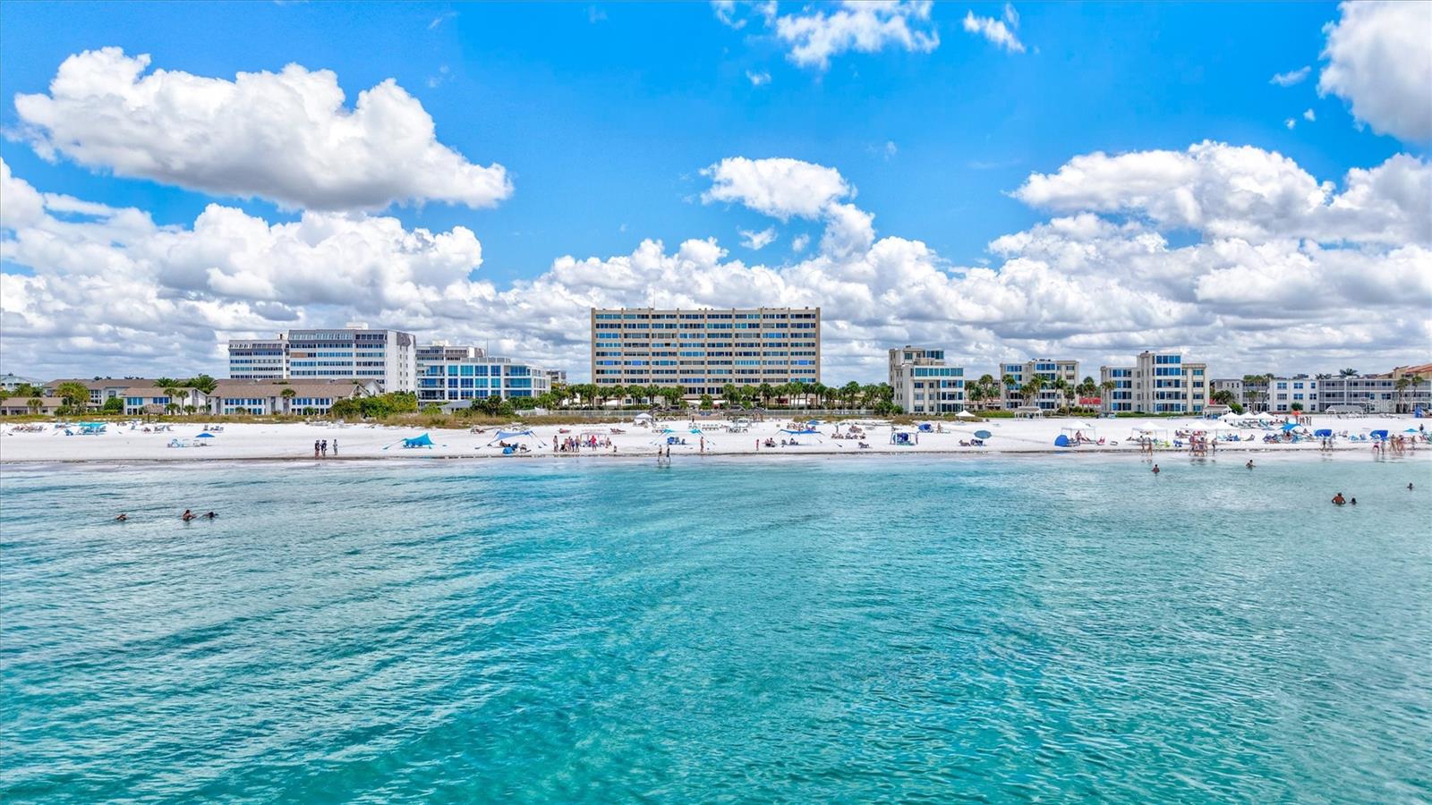 Image 60 of 80 For 6140 Midnight Pass Road 501